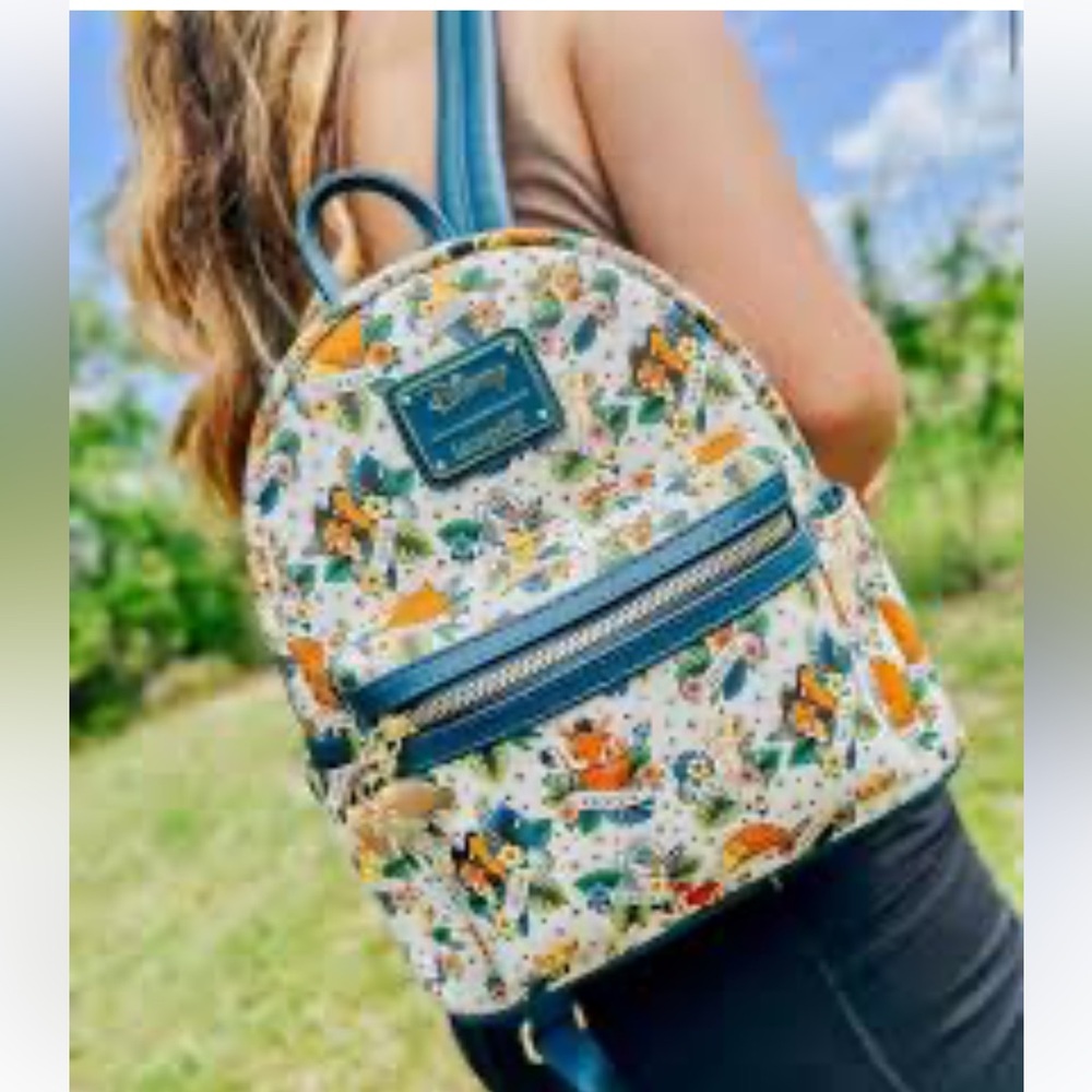 Loungefly x Disney lion king  tattoo mini back pack white multi NWT